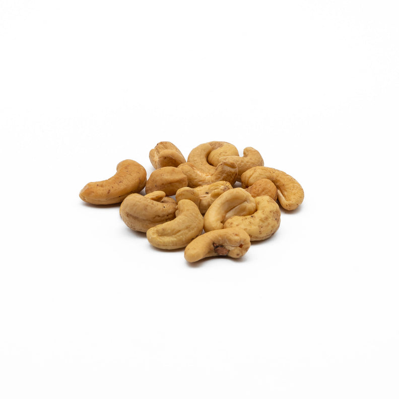 Cashews roasted over a gas flame whitout oil or salt