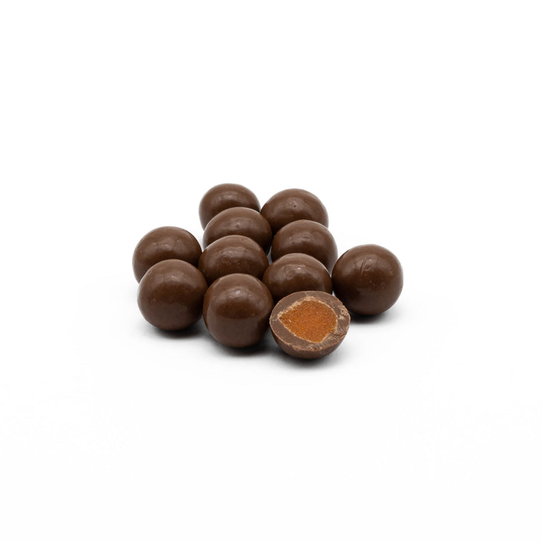Apricots covered chocolate